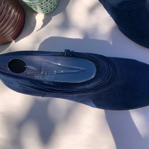 Aerosoles Women's Suede Blue Booties (Size 10M) - Picture 9 of 10